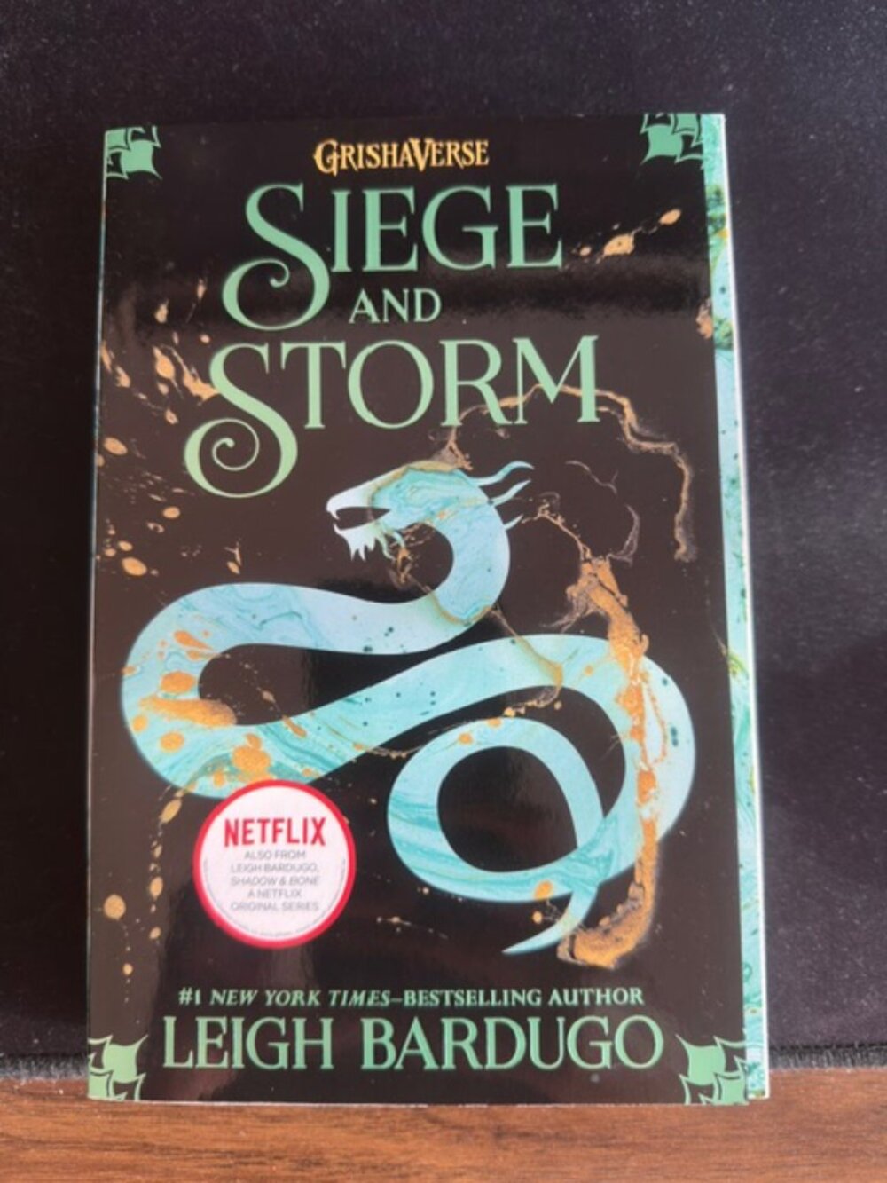 Shadow and bone trilogy - Picture 5 of 8